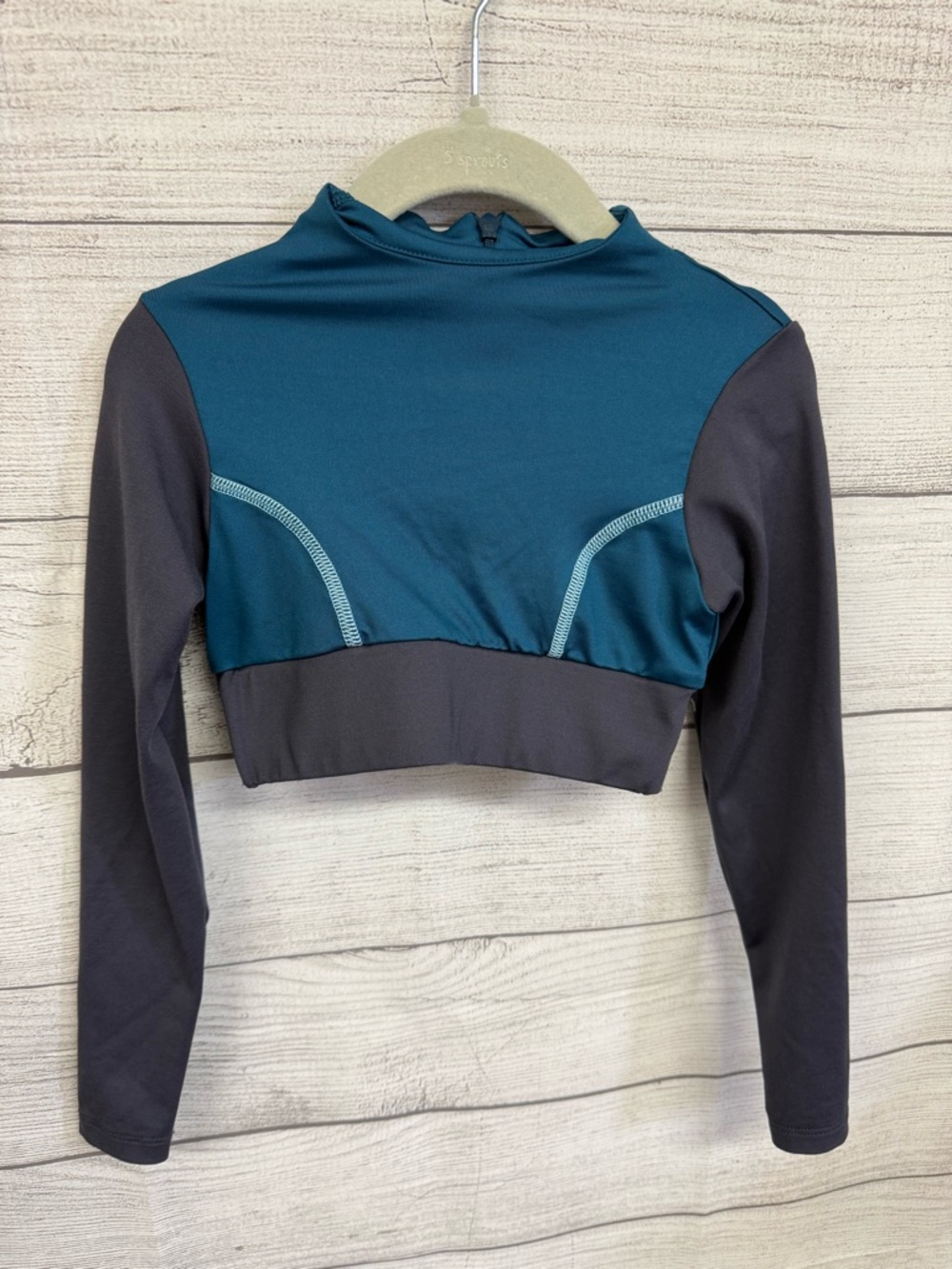 Tiger Friday Blue & Gray Cropped Dance Top • Girls Medium
